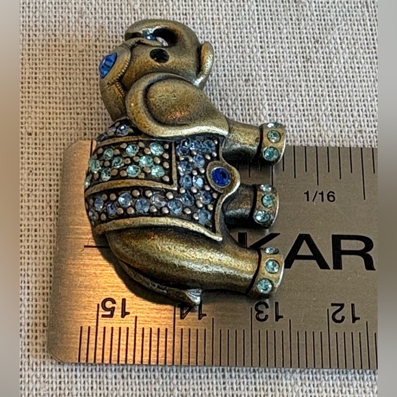 🎄$3 bundled Unbranded Gold Tone Blue Rhinestone Crystal Brooch Pin - Picture 6 of 6